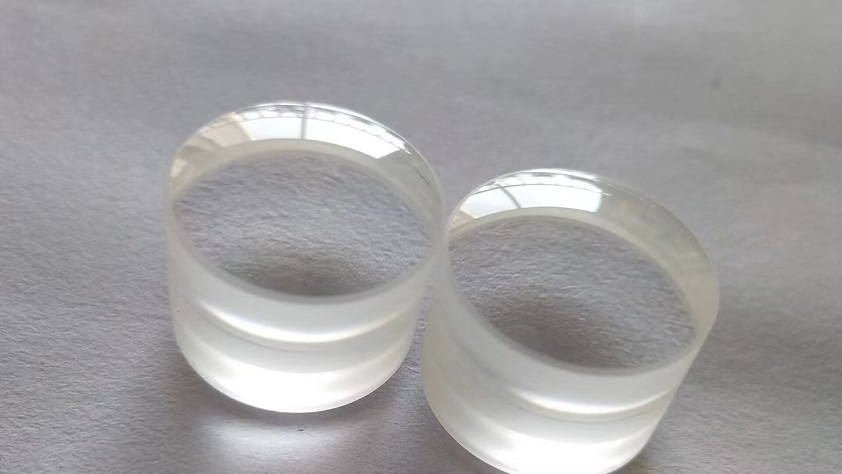 He Rui Optics produce optical elements with good quality and competitive price.
spherical lenses,optical mirrors,optical prisms,optical filters,cylindrical lenses,Dome lenses,UV and infrared optics,wafers,Ball and half ball lens,laser optics